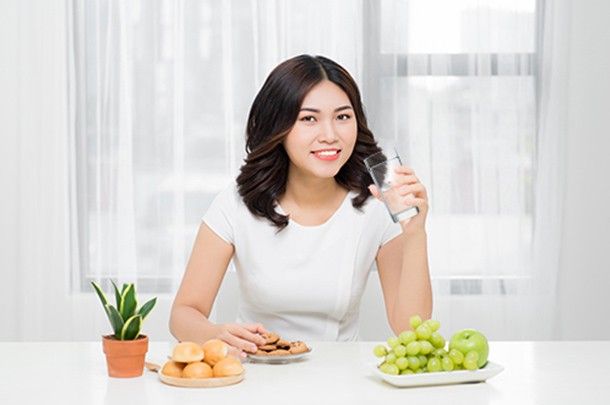 [Thắc mắc] Uống nước nóng có giảm cân không?