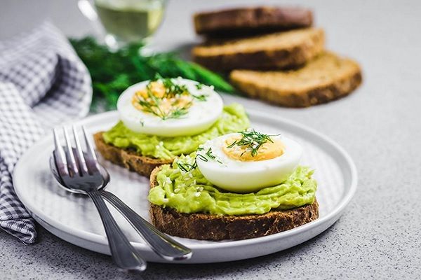 [Chi tiết] Bữa sáng giảm cân với bánh mì như thế nào
